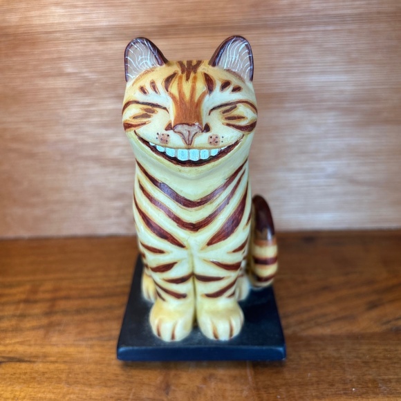 Vintage Cheshire Sphinx Figurine by Tyber Katz 1998 4.75” Tall - Picture 1 of 11